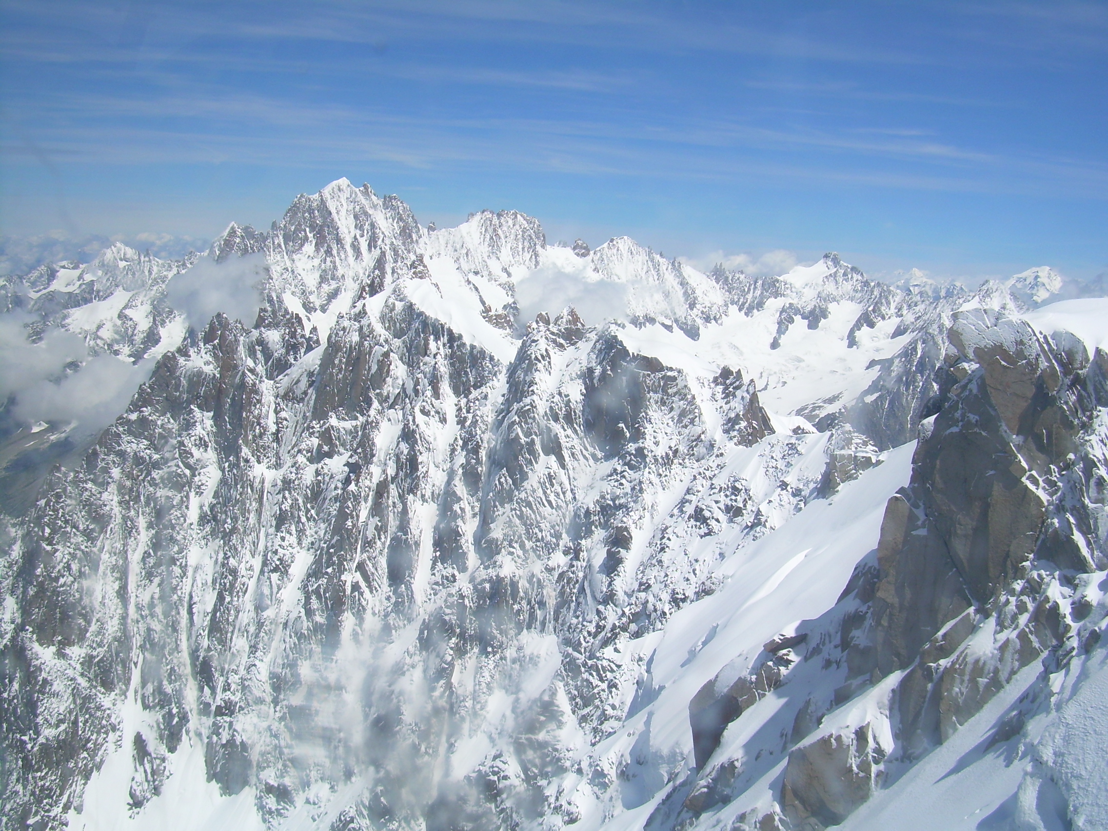 Mountain panorama, telepherique.JPG